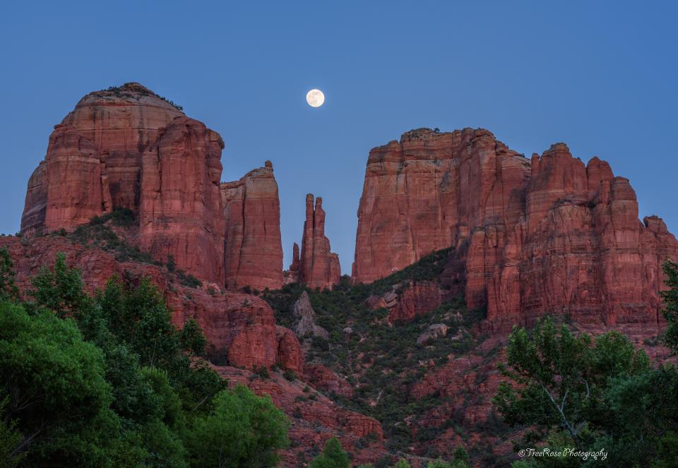 Spire to the Moon | Shutterbug